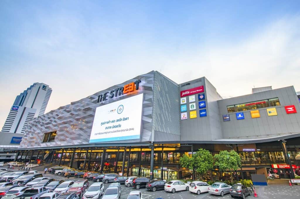 01 The Street The Street