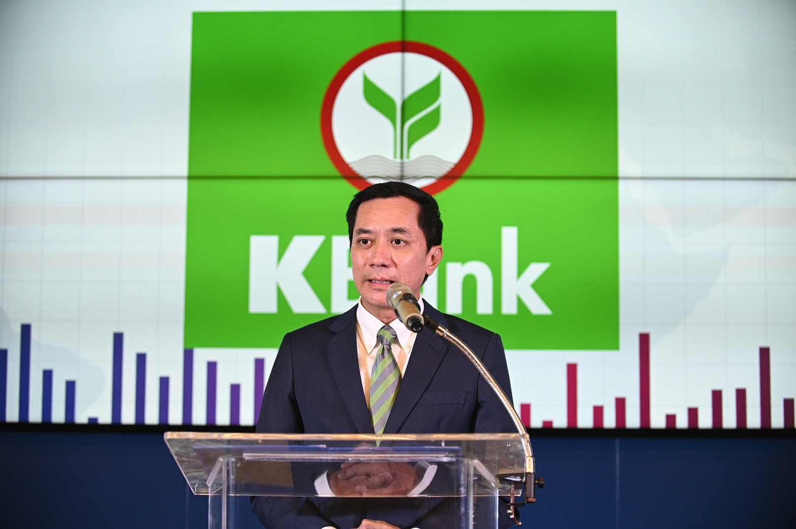 กฤษณ์ จิตต์แจ้ง กฤษณ์ จิตต์แจ้ง