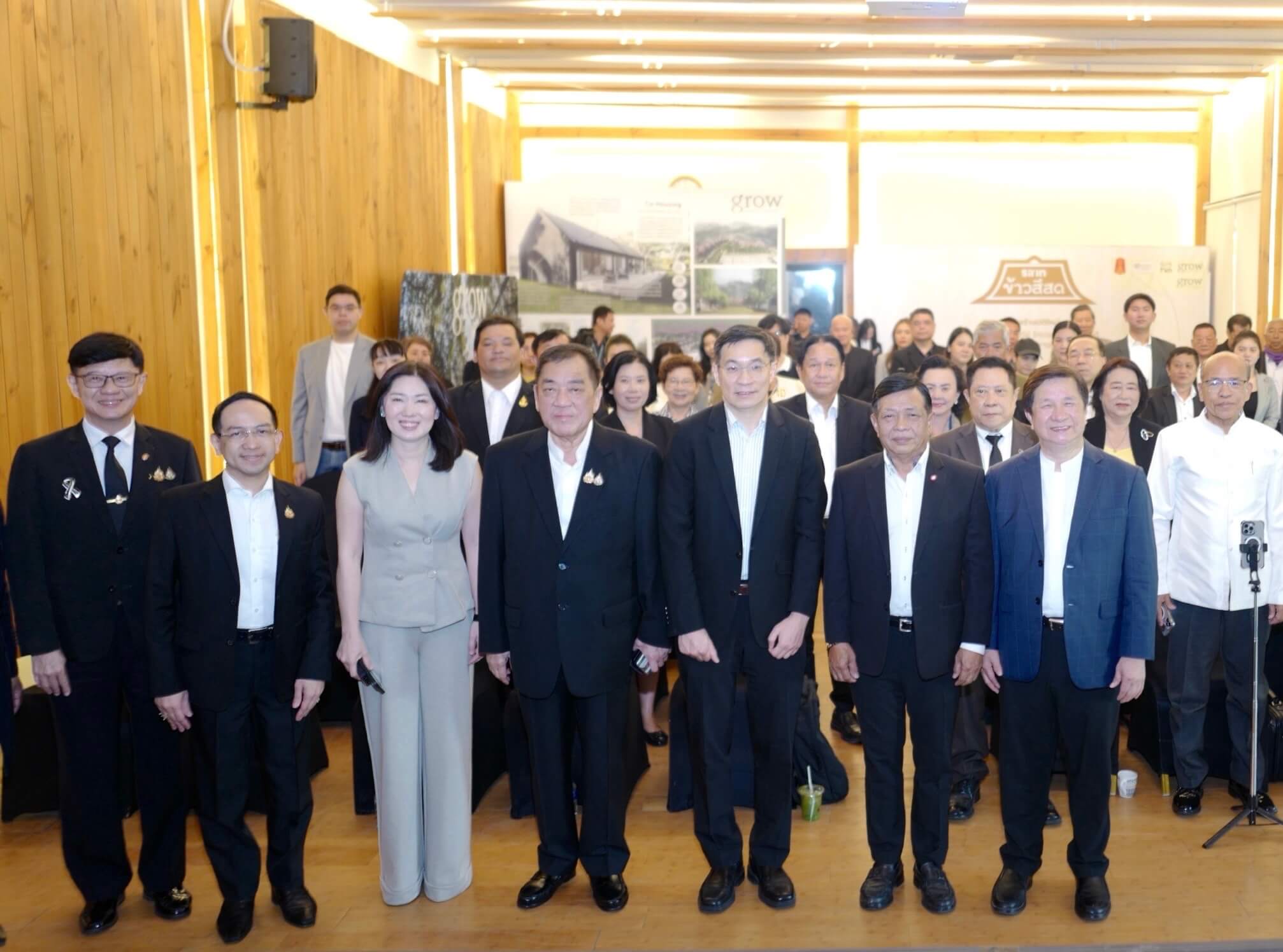 91070BD7 4C32 4193 B555 23B0D3F94B5E 91070BD7 4C32 4193 B555 23B0D3F94B5E