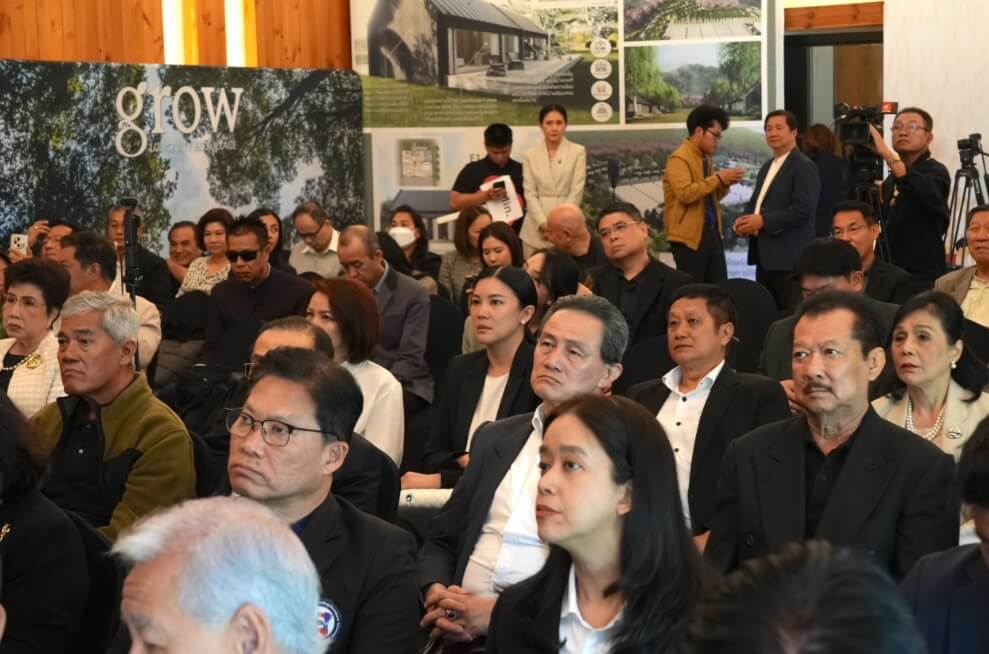 A8AB01ED 46DD 4003 9EAE 4BA3DAE5E949 A8AB01ED 46DD 4003 9EAE 4BA3DAE5E949