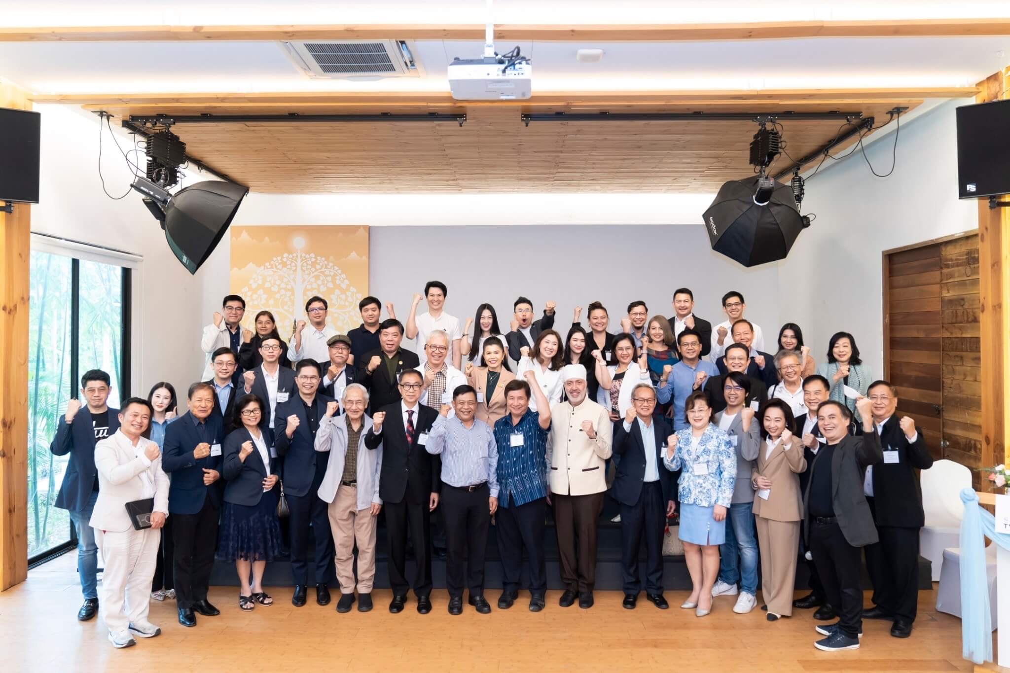 0C5B2F02 331A 4BF7 8CFE D755A86D61E8 0C5B2F02 331A 4BF7 8CFE D755A86D61E8