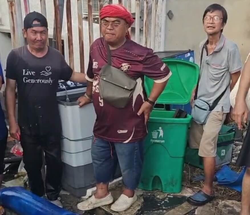 8923 8923